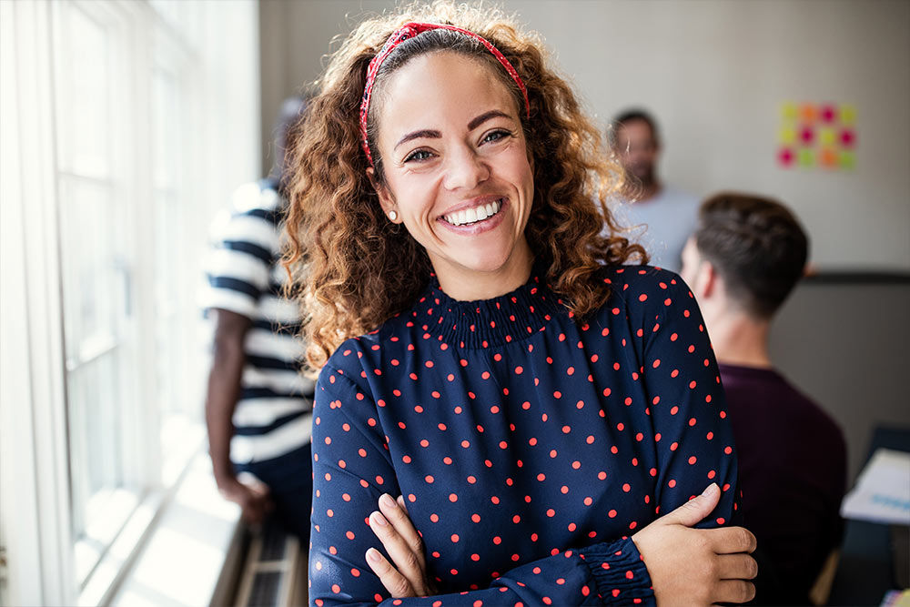 A smiling woman.